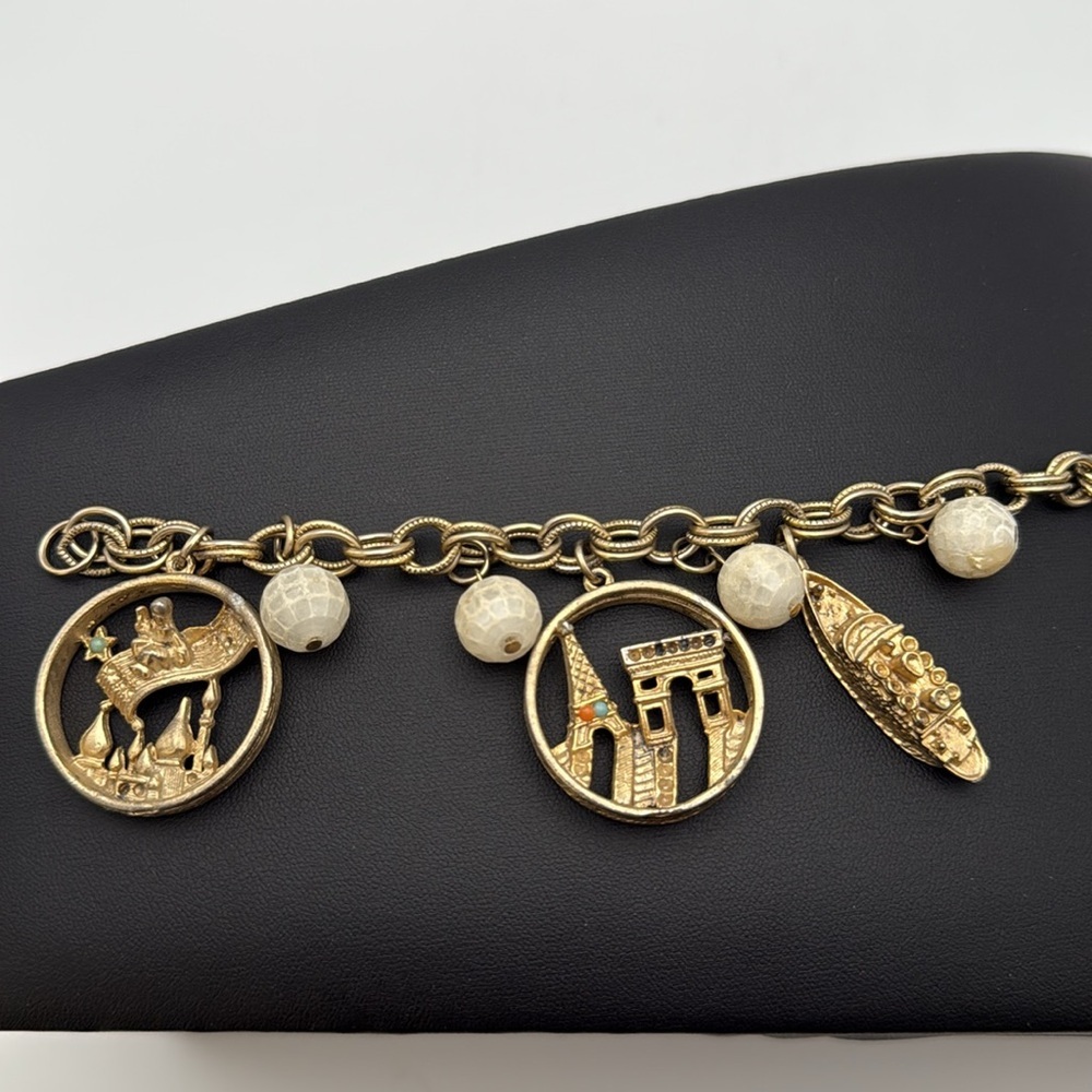 Vintage gold tone statement charm bracelet travel Europe France Eiffel Tower - Picture 5 of 9
